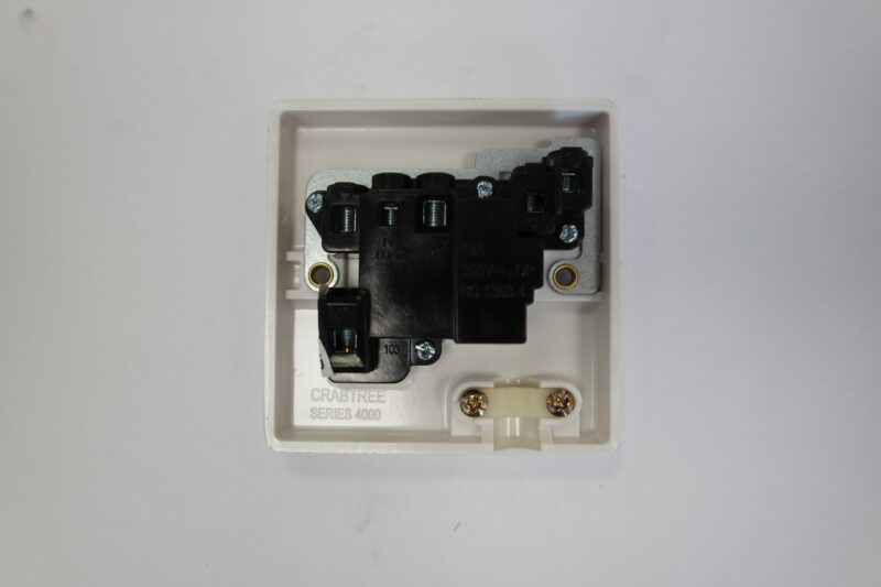 Crabtree 4827/3-H 13A DP Switch Fused Connection Unit C/W F/O - Image 2