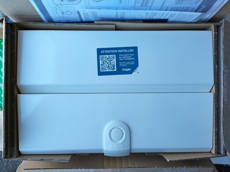 Hager 100A 10-14 Way Metal Consumer Unit (BHA7CUHBM) - Image 3